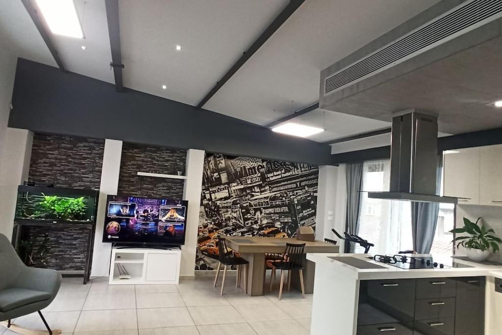 Yianna's Modern In Chania Apartment