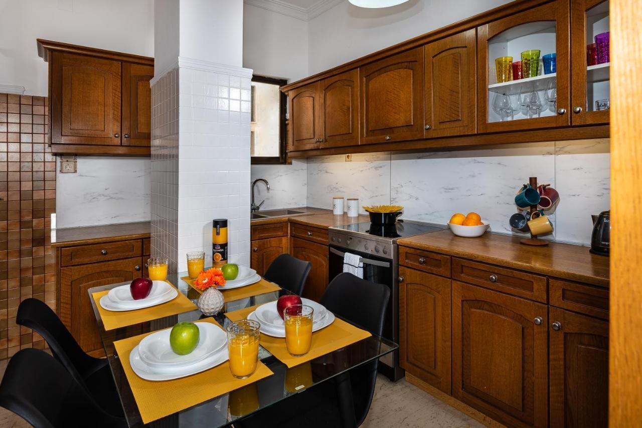 Apt. With Parking - 3 Min From Old Port *