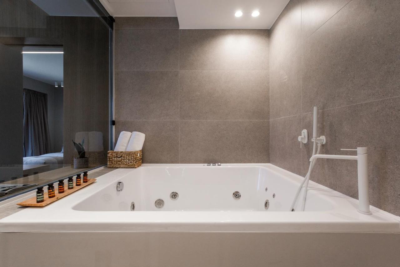 Noemie Luxury Aparthotel *