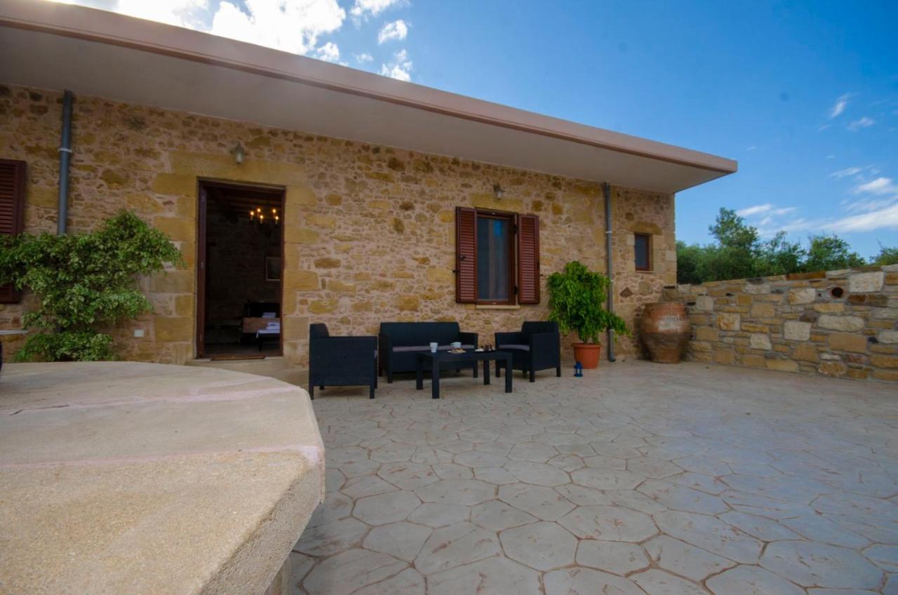 Metochi Traditional House Holiday home *