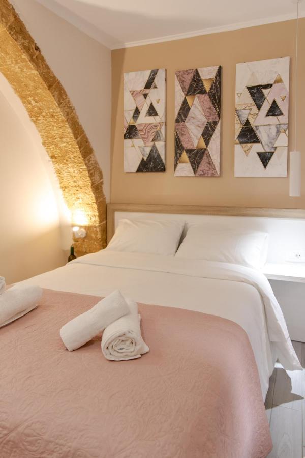 Mitos Cozy Chania (Crete)