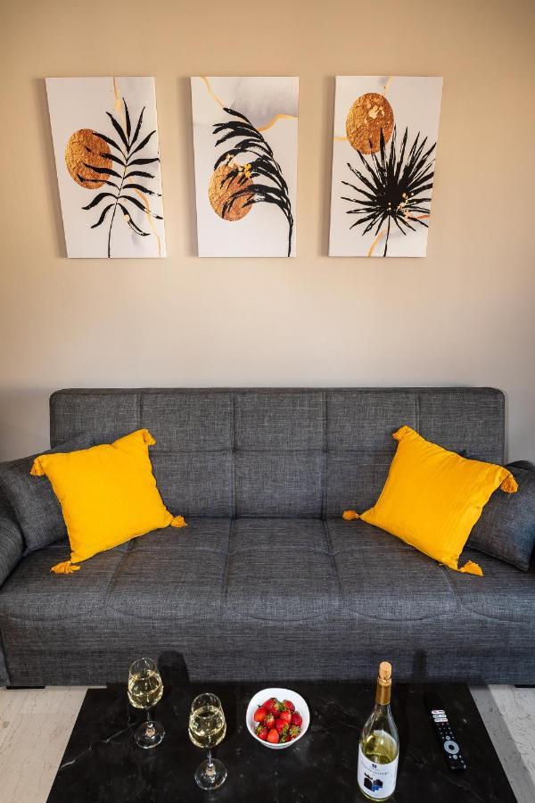 Apt. With Parking - 3 Min From Old Port *