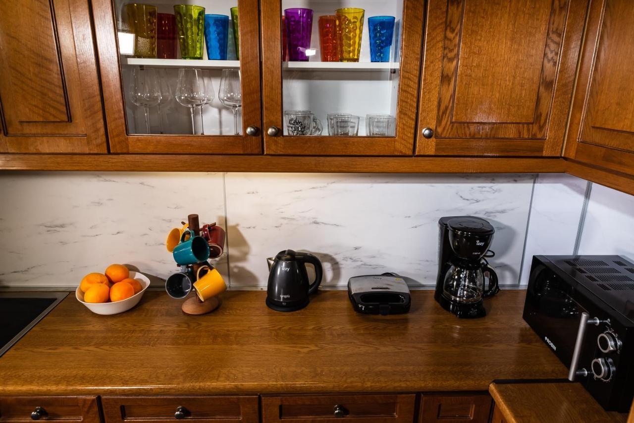 Apartment Apt. With Parking - 3 Min From Old Port