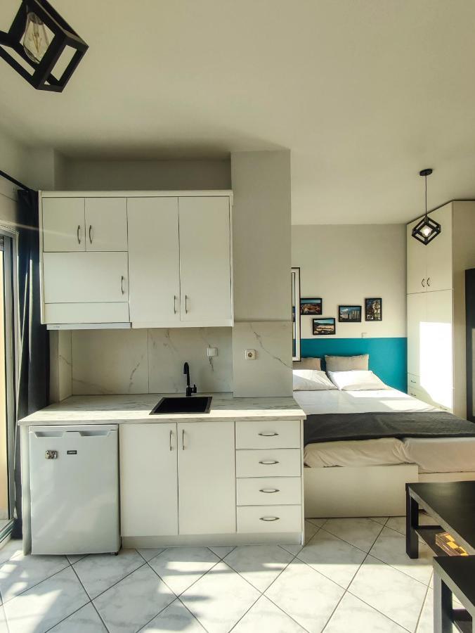 Blue Horizon Studio Apartment