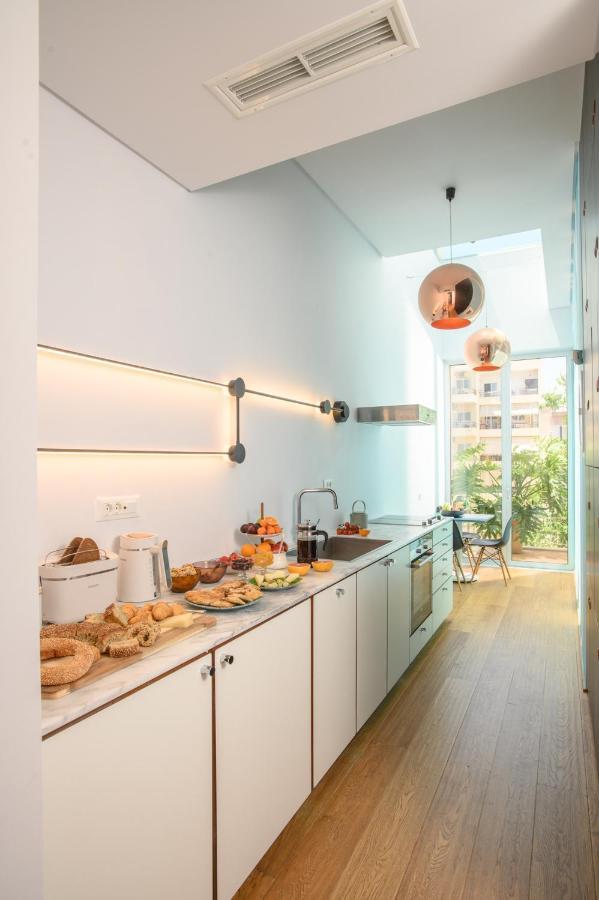 Artful City Loft With Rooftop Terrace, Near Beach *