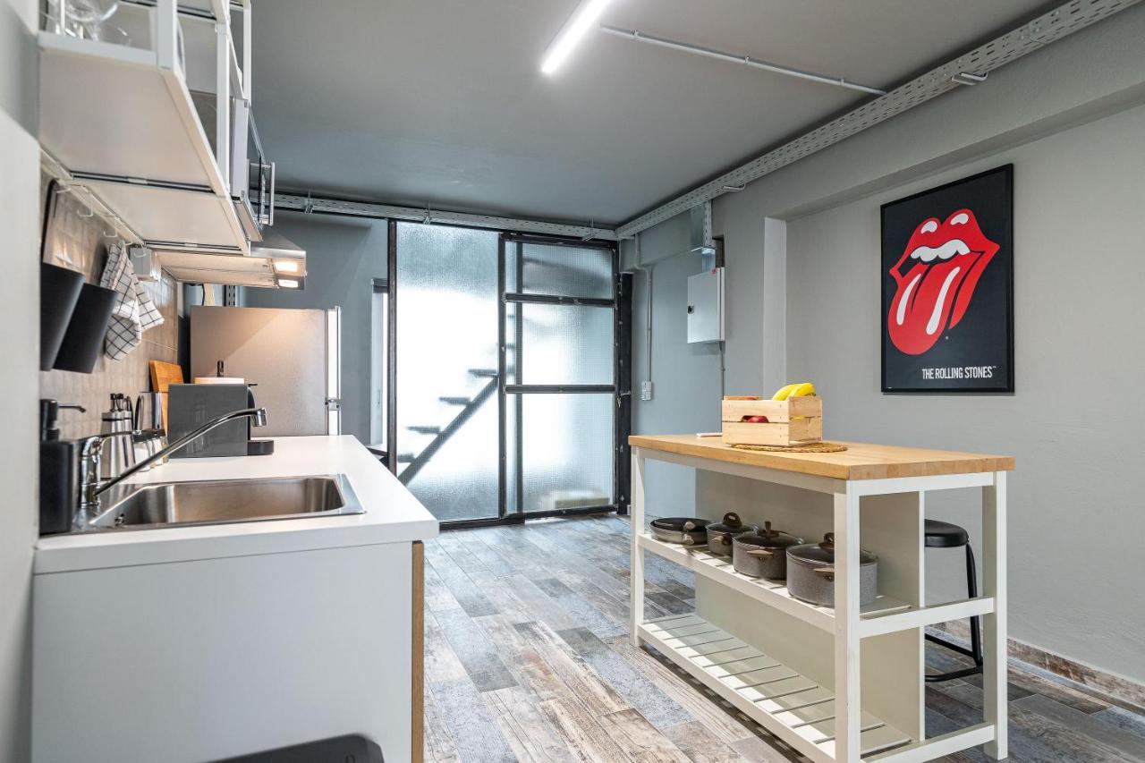 Modern Central In Chania Apartment
