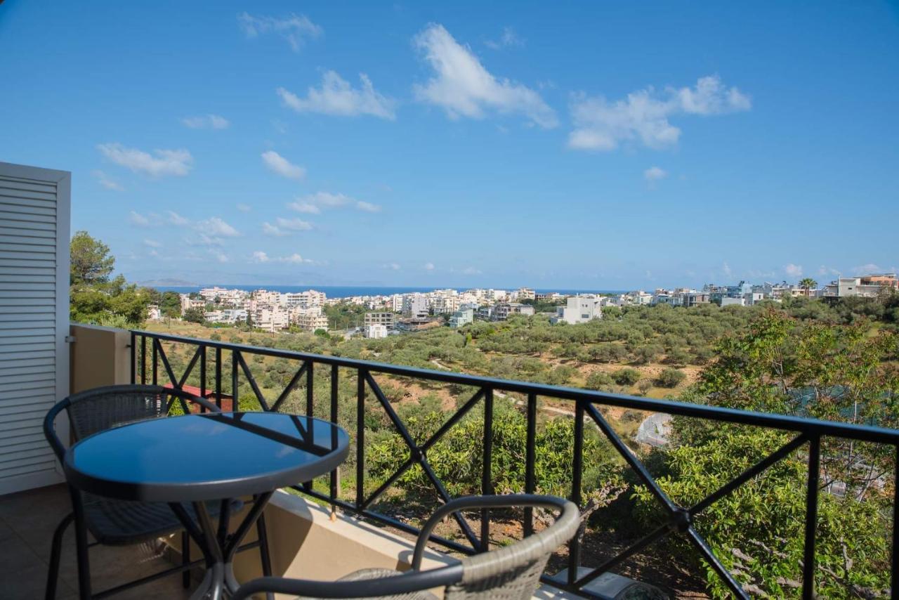 Kds Overlooking Chania *