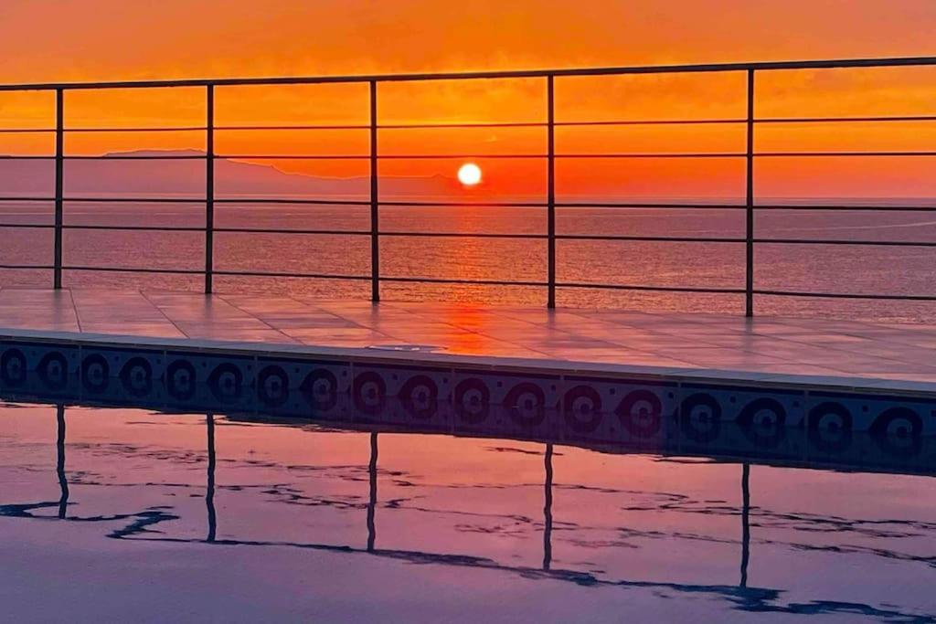 What A View !!! Villa