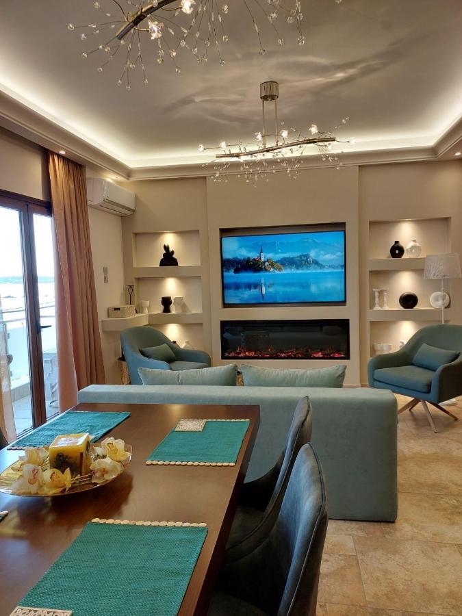 Rika's Sea View Apartment *