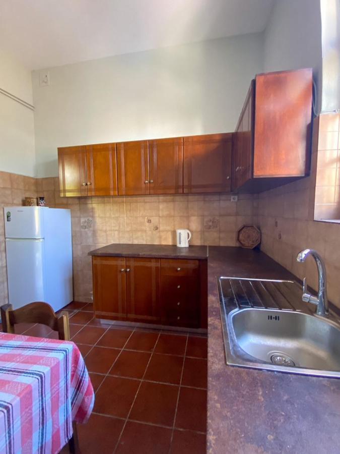 Villa Shared House , Private With Garden