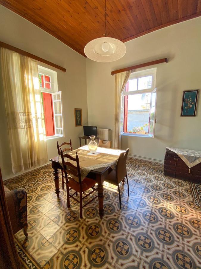 Villa Shared House , Private With Garden *