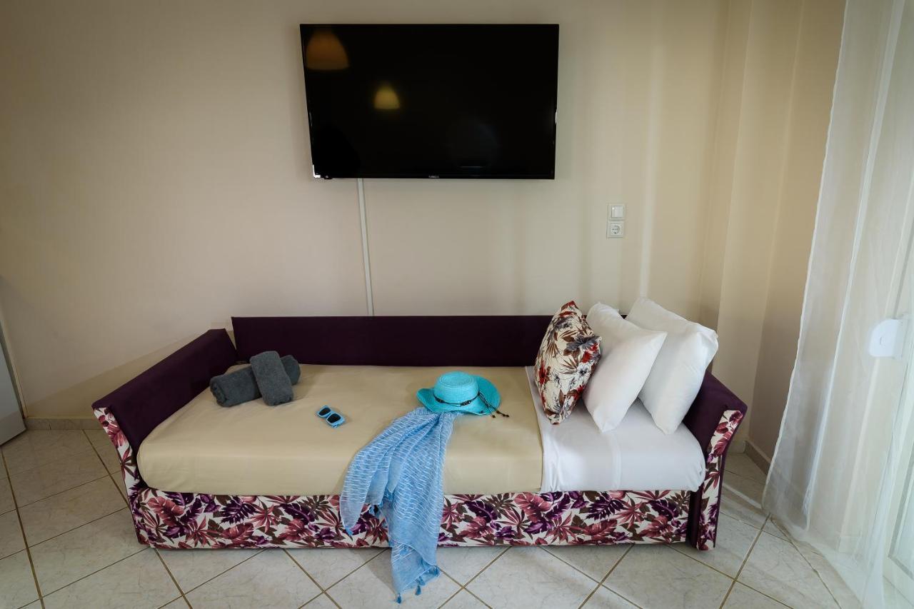 Apartment 25