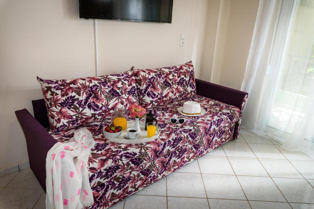 Apartment 25 *