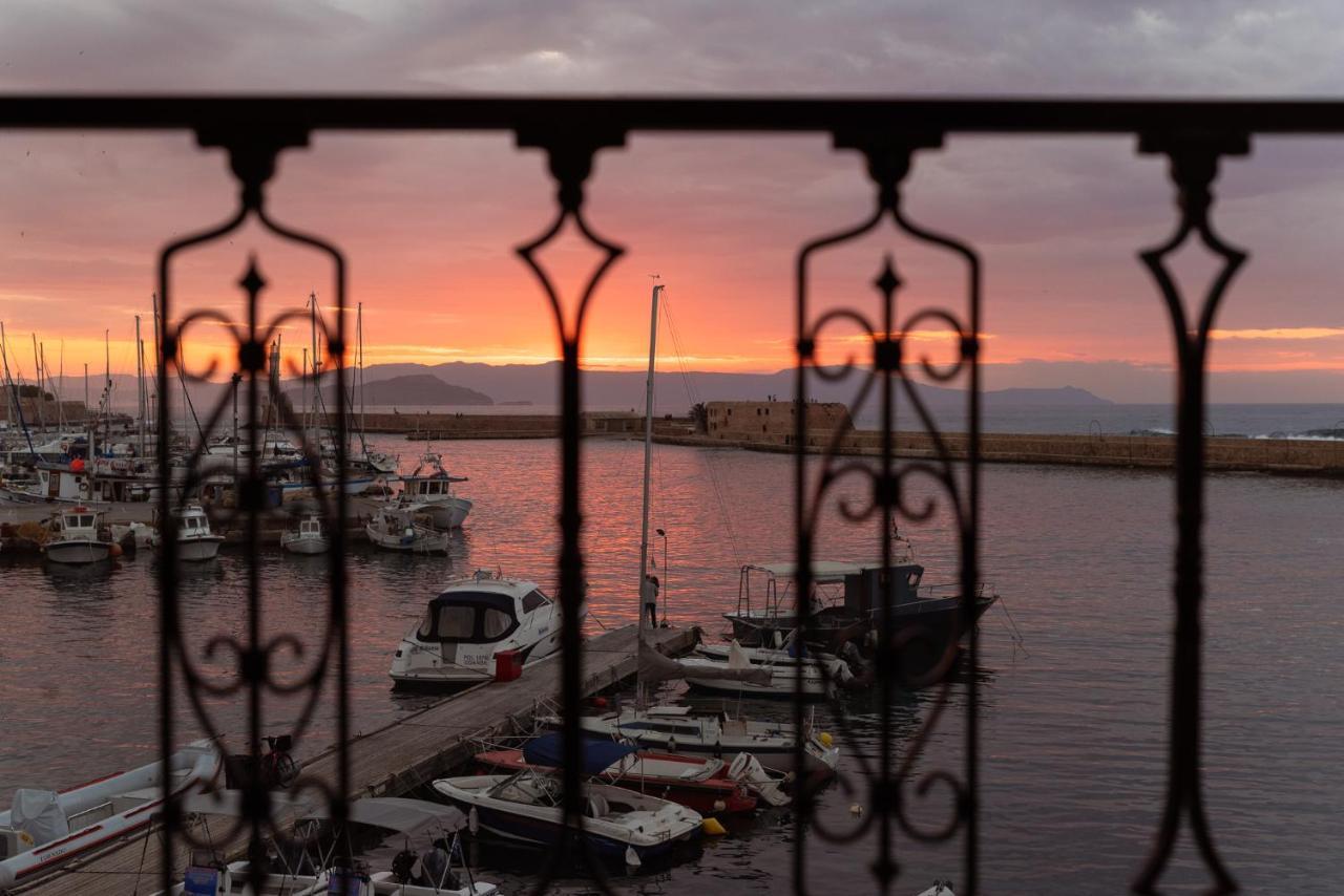 Destino Overlooking The Venetian Port Of Chania Apartamento