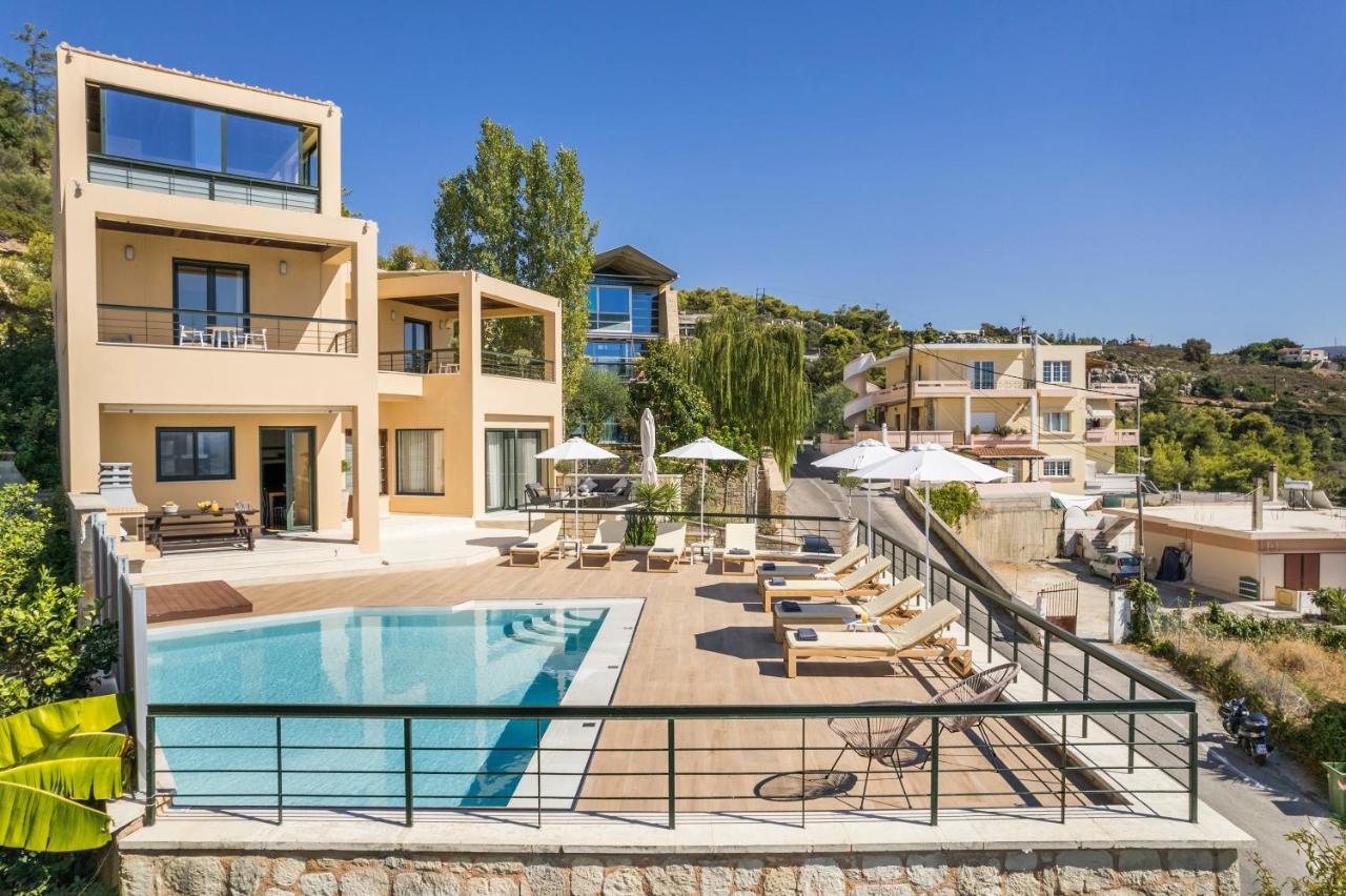 View - Heated Pool & Gym - Majestic Views - 5 Min Drive From Center *