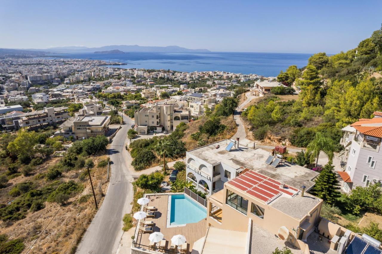 Villa View - Heated Pool & Gym - Majestic Views - 5 Min Drive From Center *