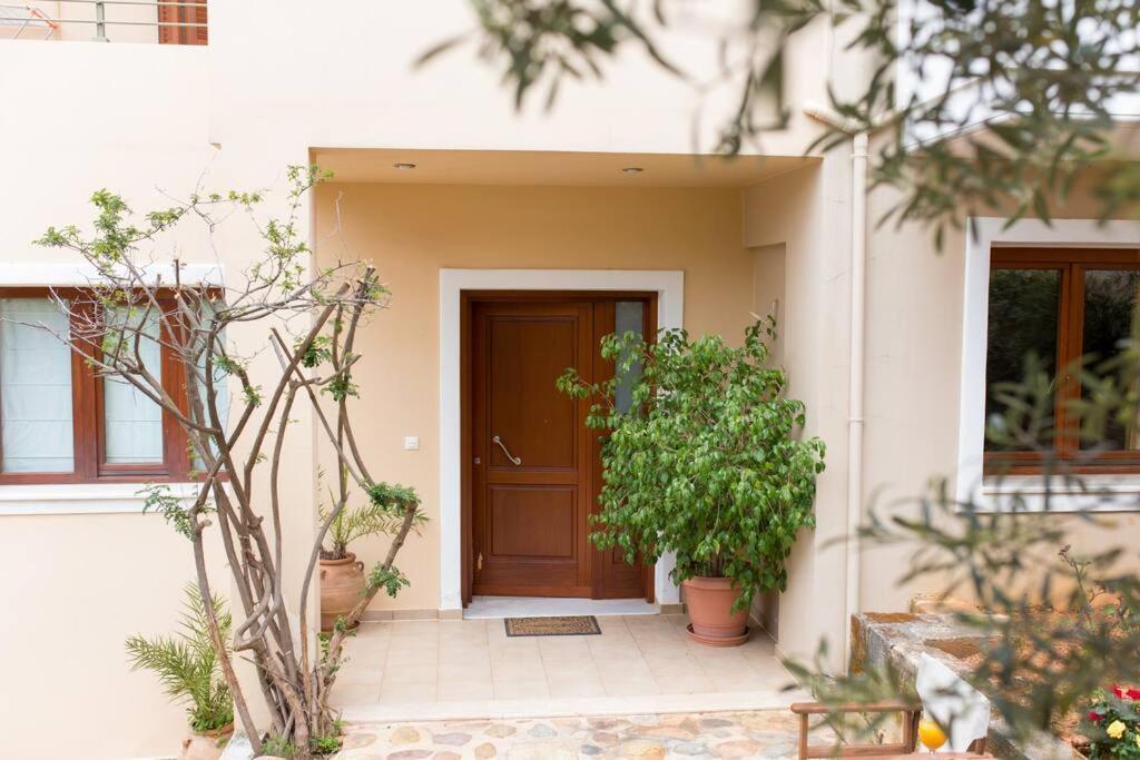 Eleanore Chania (Crete)
