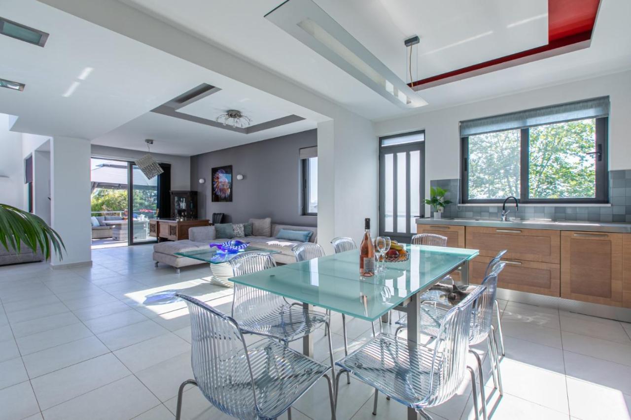 Crystal Waves Lux Villa-homeleader Chania (Crete)