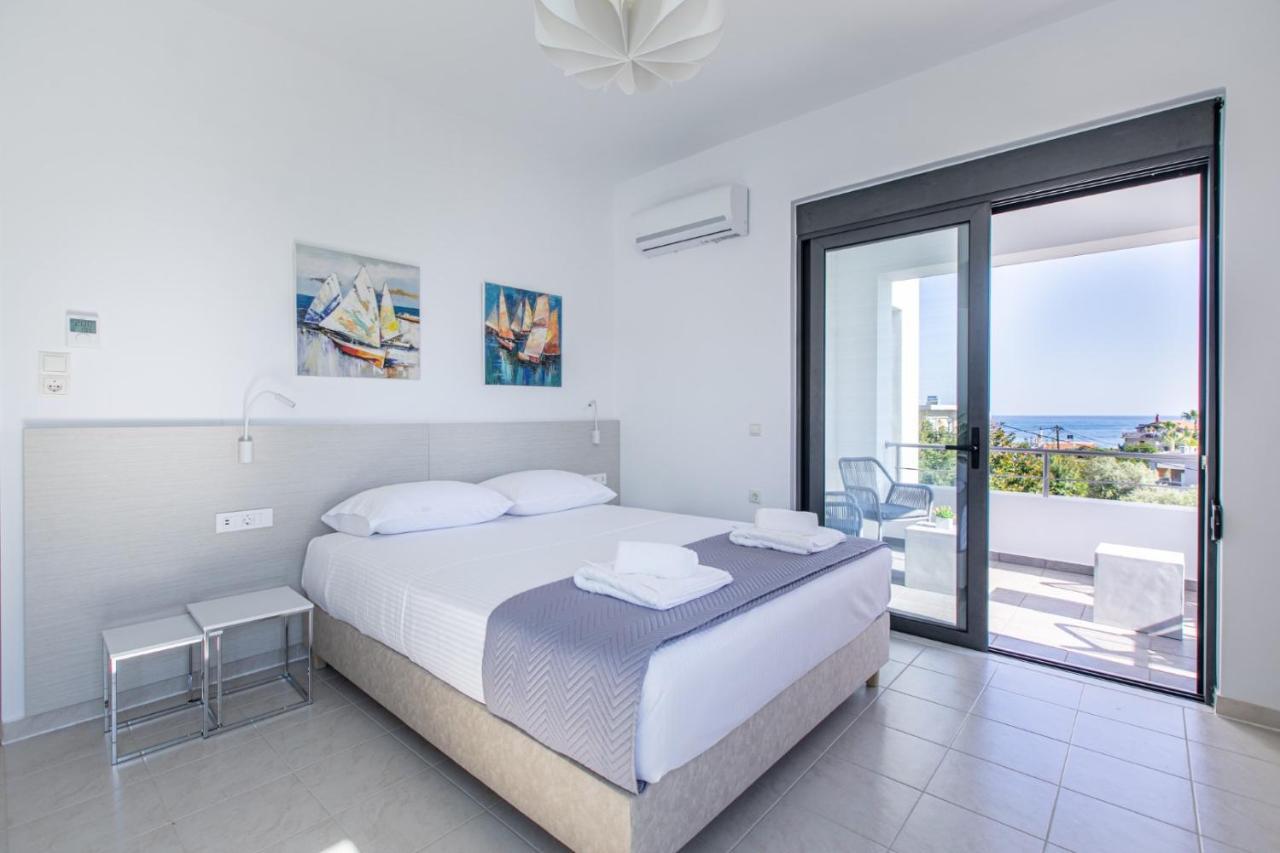 Crystal Waves Lux Villa-homeleader