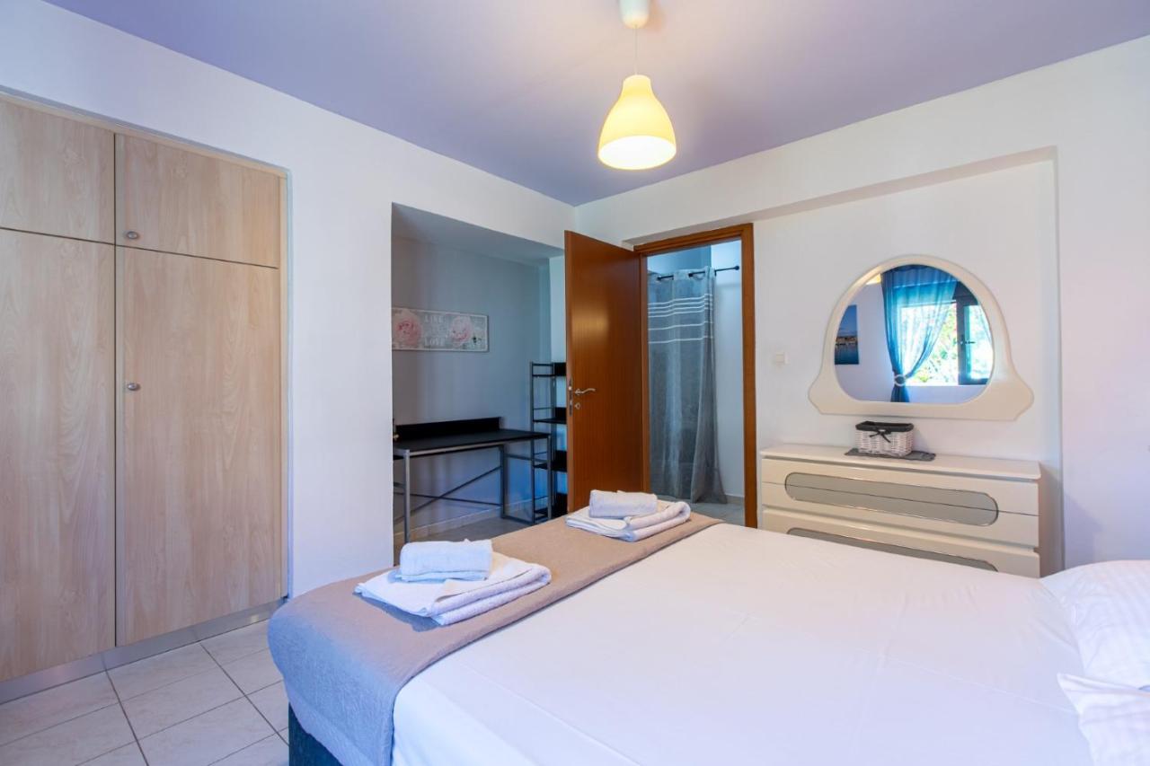 Villa Crystal Waves Lux Villa-homeleader