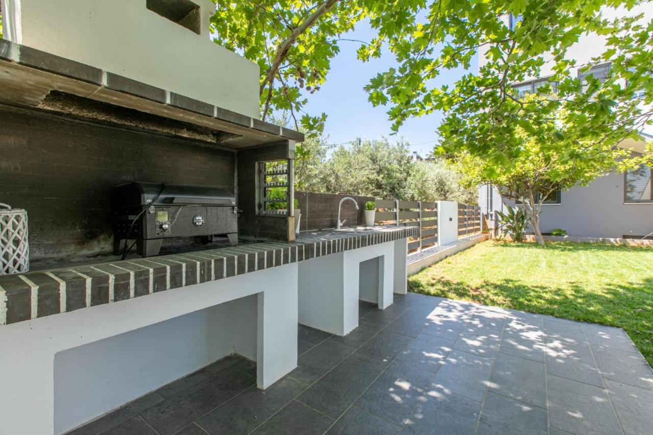 Crystal Waves Lux Villa-homeleader *