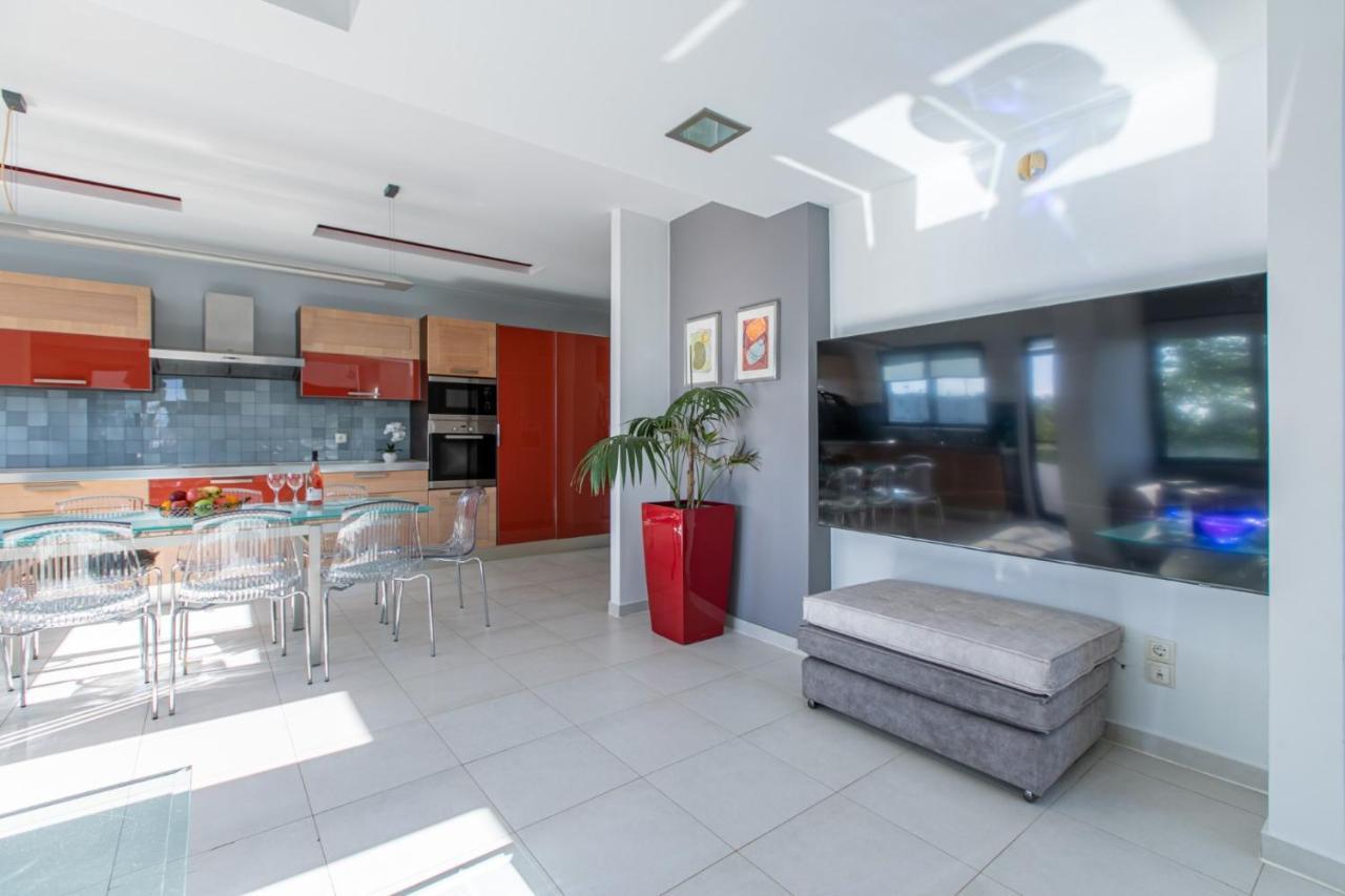 Crystal Waves Lux Villa-homeleader Chania (Crete)