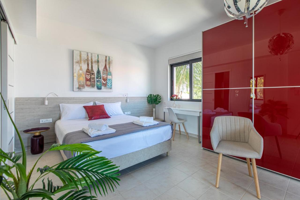 Crystal Waves Lux Villa-homeleader * Chania (Crete)