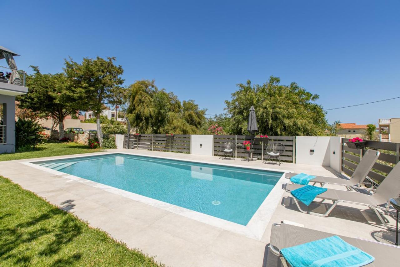 Crystal Waves Lux Villa-homeleader Villa *