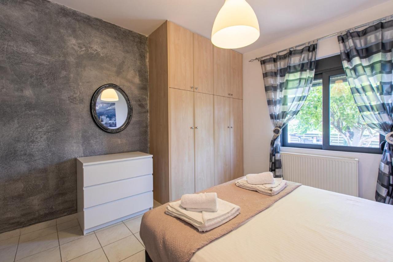 Crystal Waves Lux Villa-homeleader *