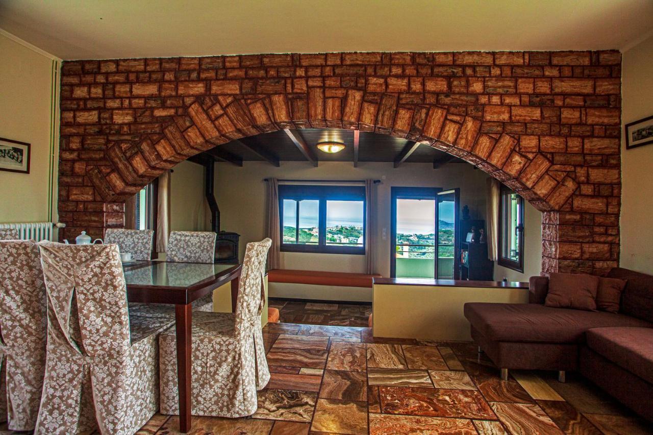 Villa Chloe - Amazing View With Swimming Pool