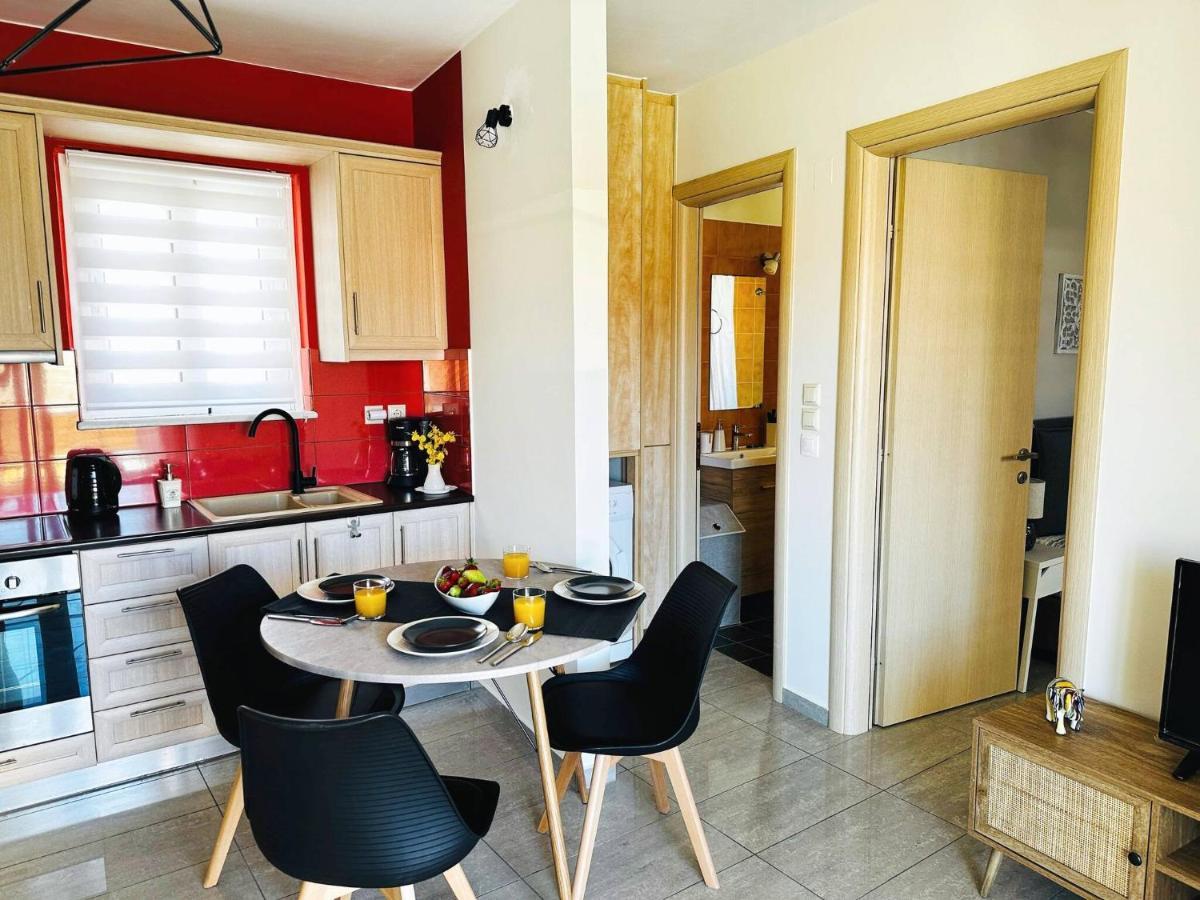 Apartment Cozy Snuggle- 2min To Beach, 6min Walk To Old Town Chania (Crete)