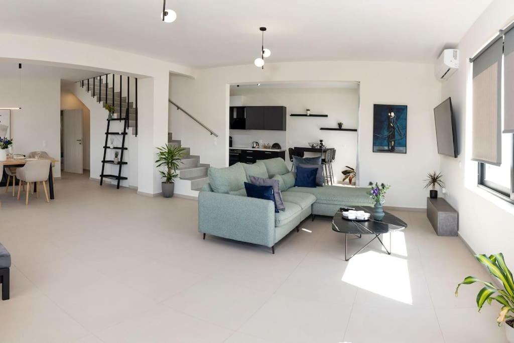 Lamzi's Villa