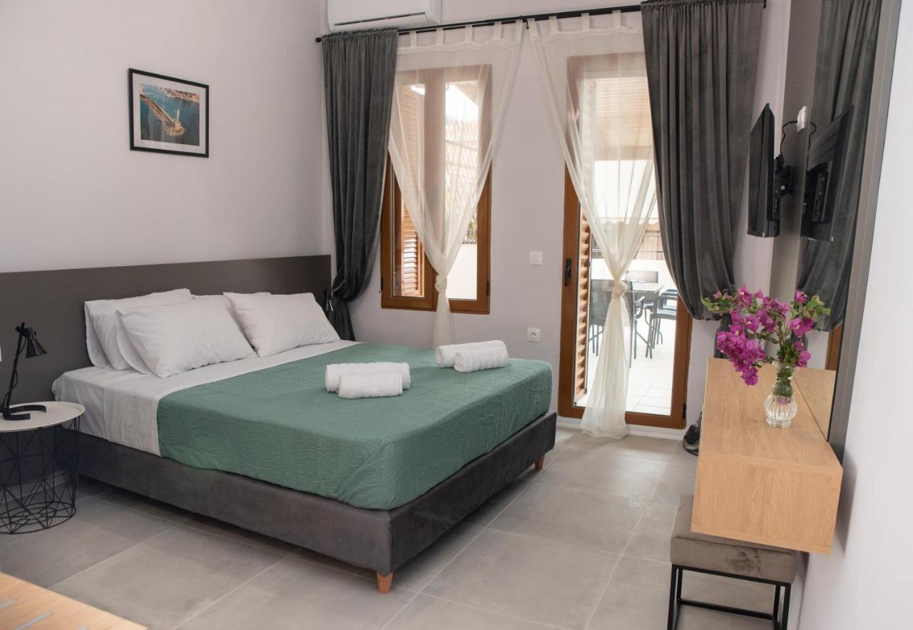 Vesta Suite&studio In Chania Old Town * Chrissi Akti Chania