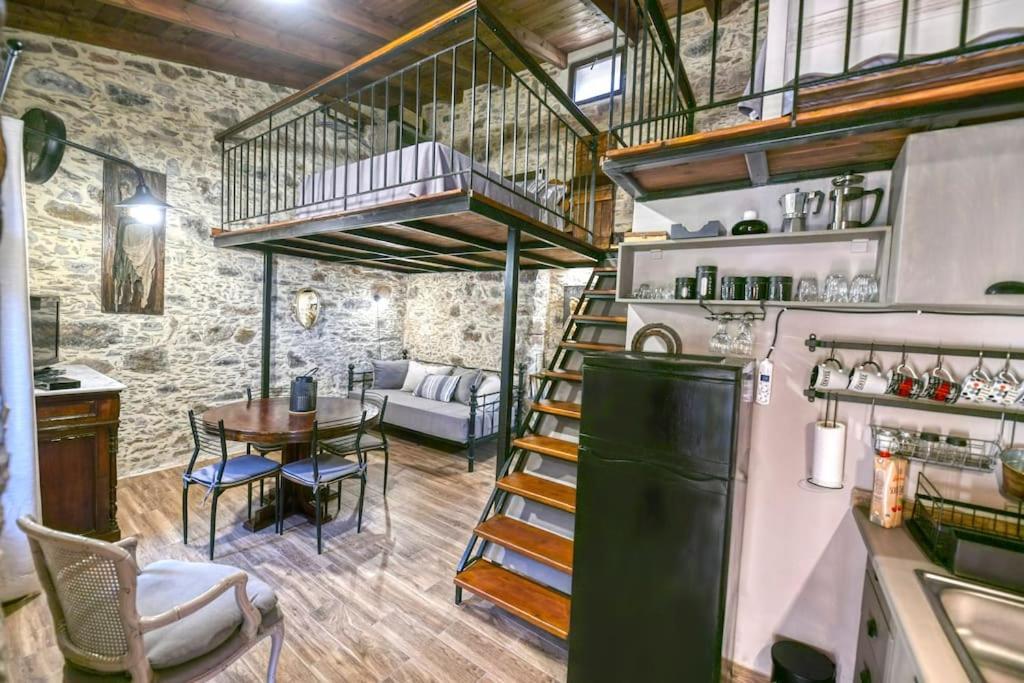 Pefkopetro Loft Holiday home Chania (Crete)