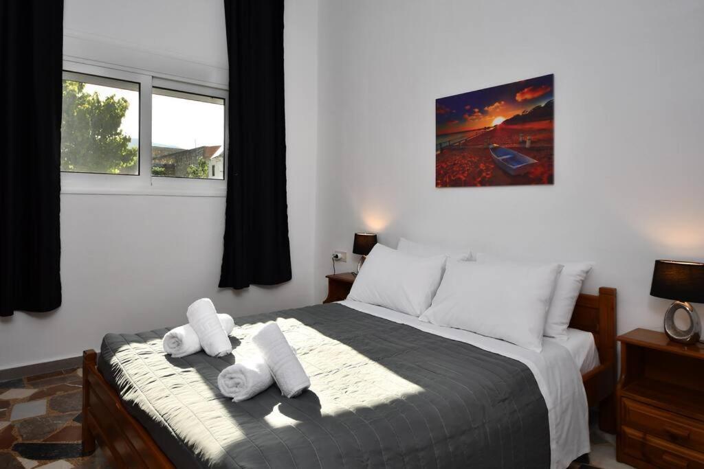 Bella-maria At Aptera With Mountain And Sea View - Ground Floor Apartment