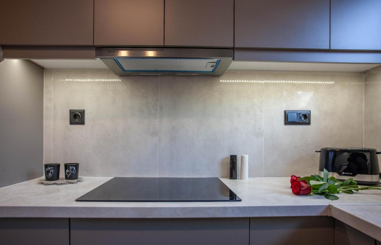 Makel Apartment