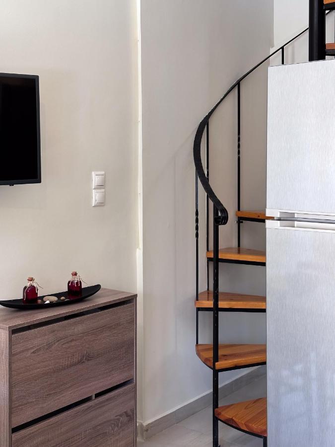 Kostas House *