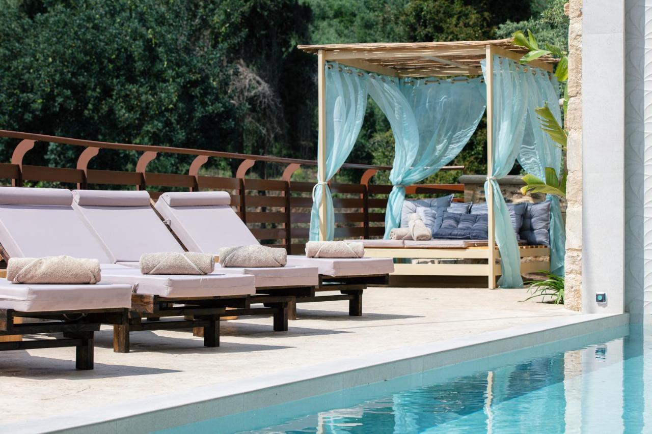 Kotinos Luxury Villa *