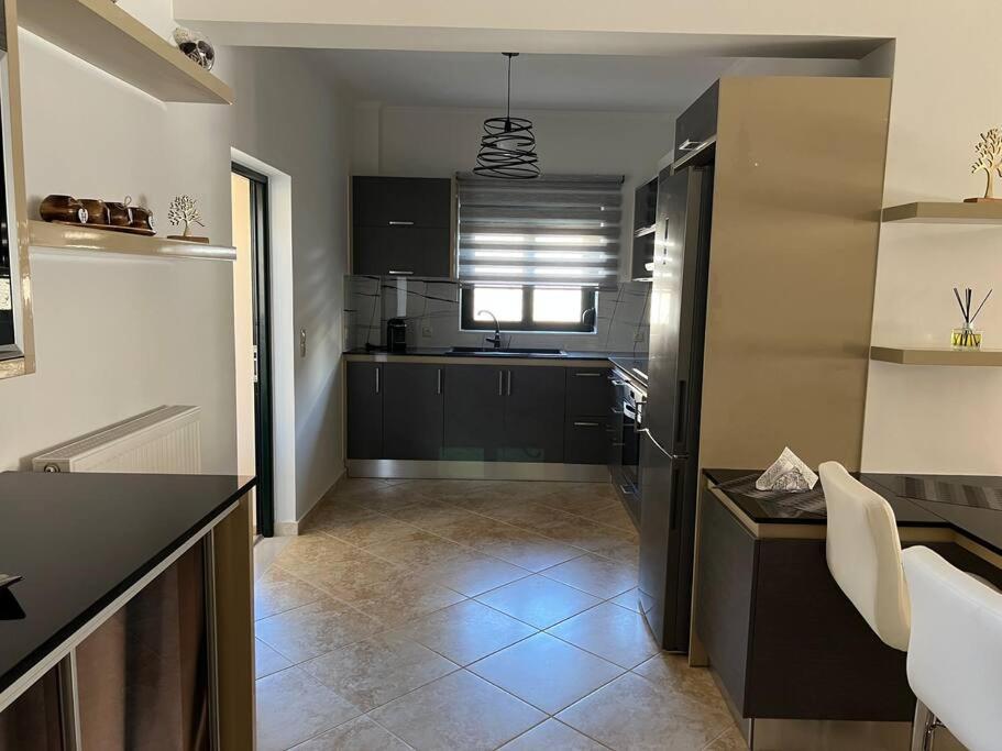 Anna Kavros Luxury Apartment *