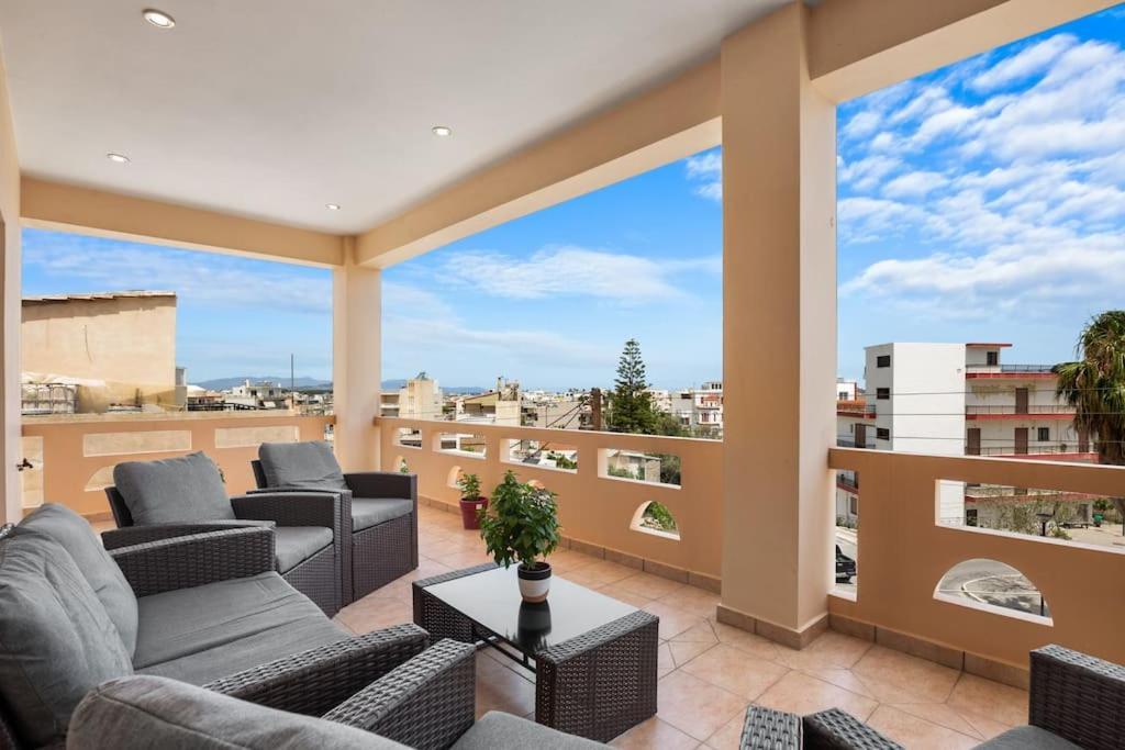 Patelakis Near The Beach Apartment