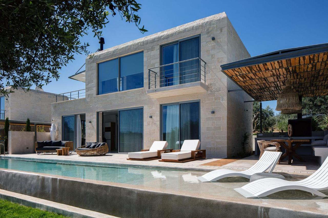 Villa Heniochos