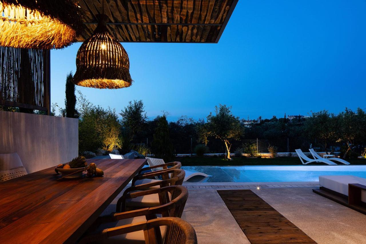 Heniochos Villa *