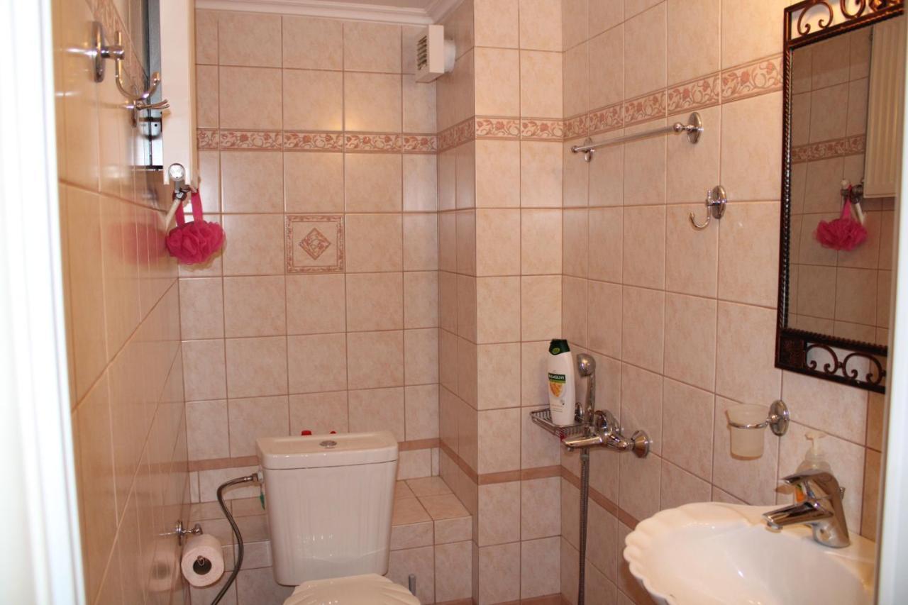 Porta Di Sabbia In Koum Kapi *