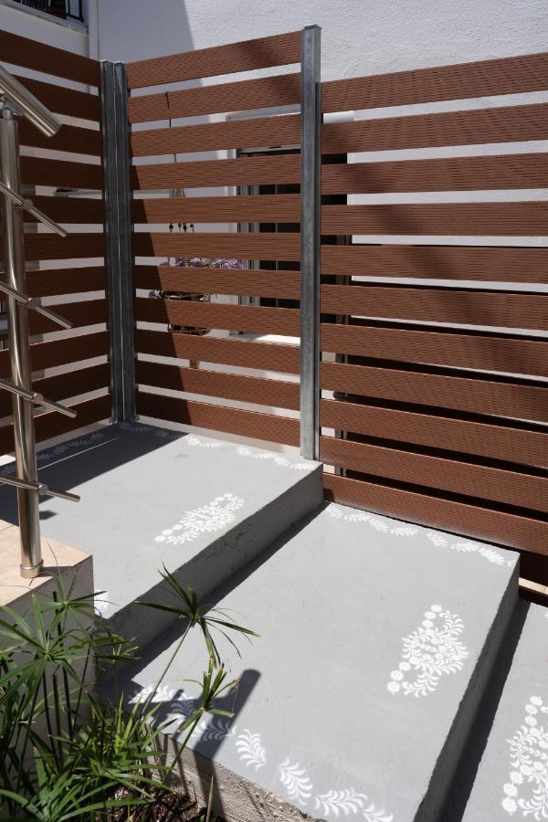 The Garden Of Zephyrus - Halepa Apartment