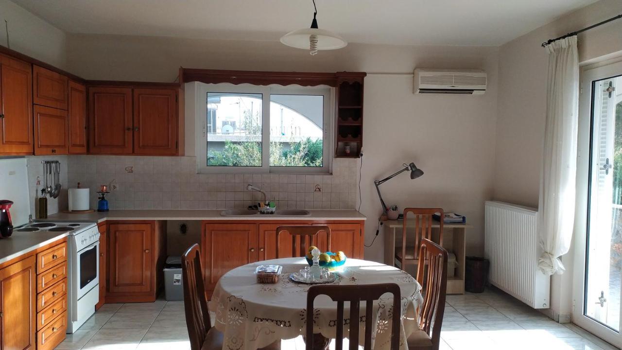 Corinas Holiday House