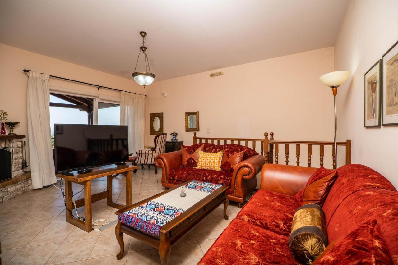 Silva, Garden & Sea View, 3 Bedroom -10 Min Drive From Center