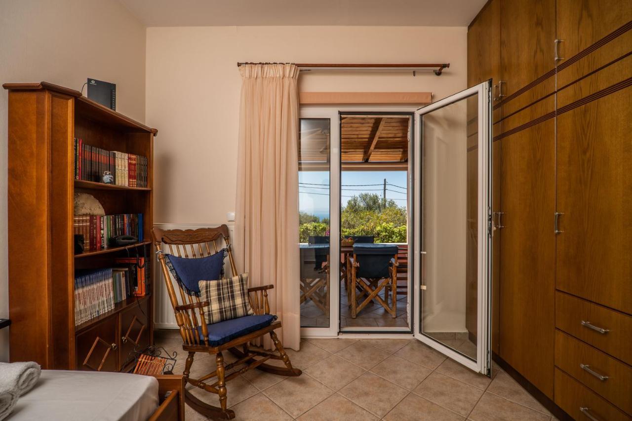Silva, Garden & Sea View, 3 Bedroom -10 Min Drive From Center Villa *