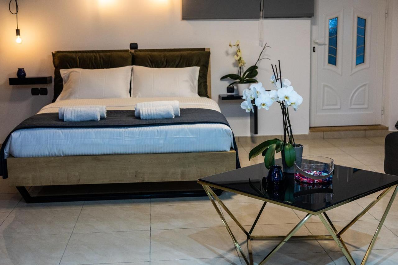 Apartment Black Chania (Crete)