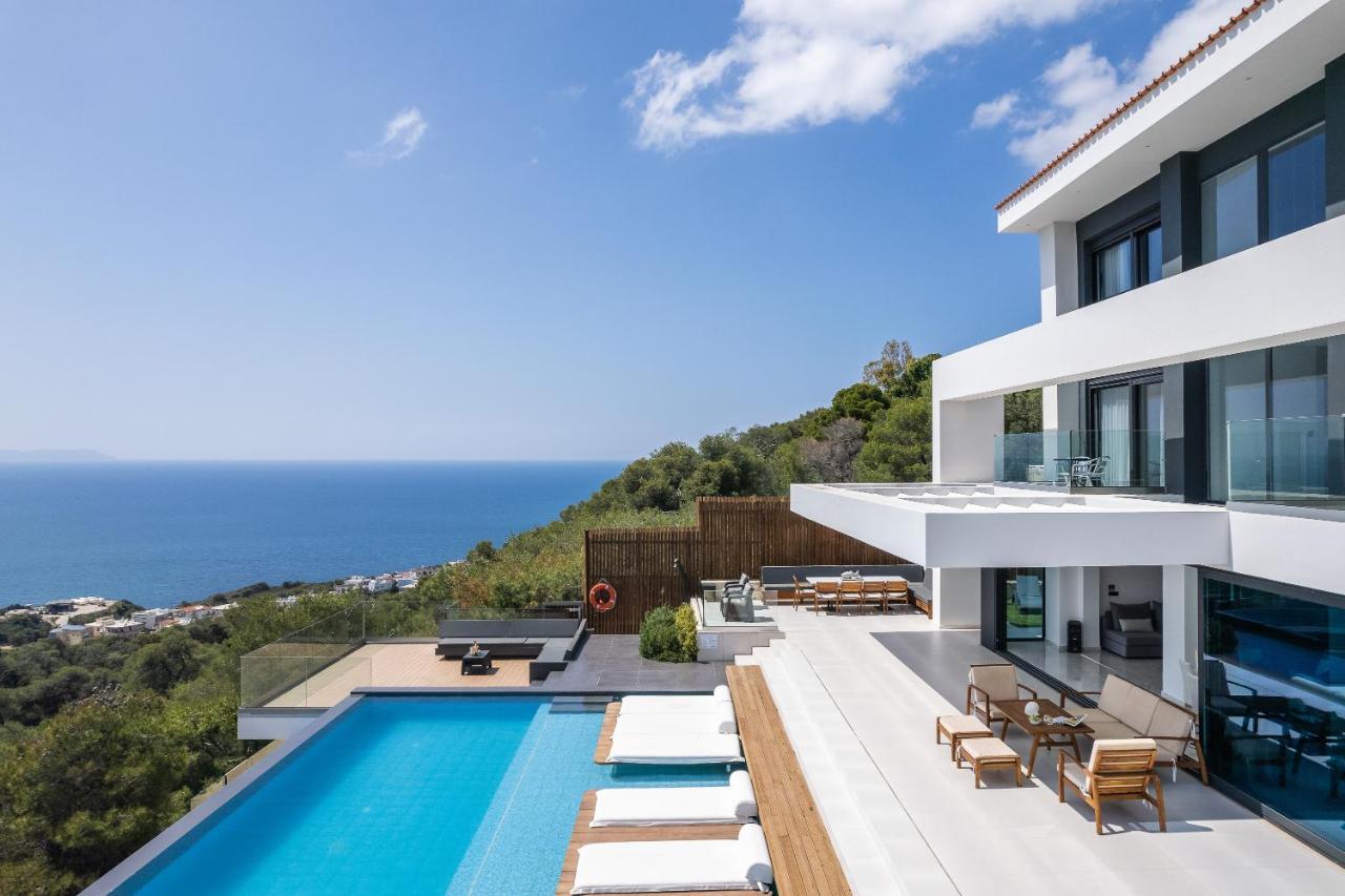 Regal Villa *