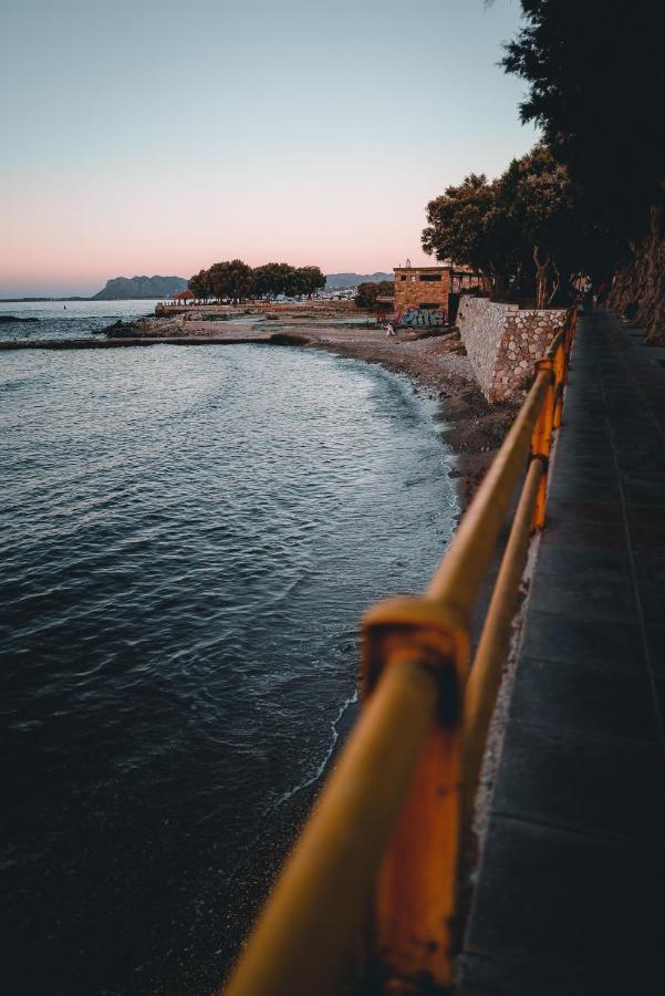White In The Heart Of Chania